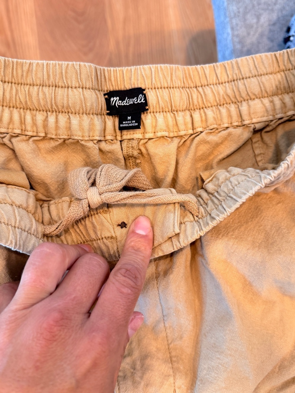 Madewell Men’s Beige Drawstring Hybrid Shorts